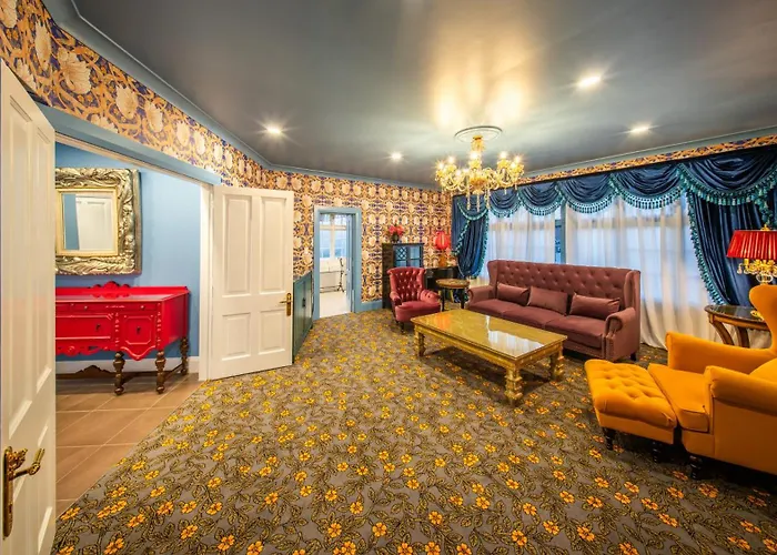 Hotel Prince's Gate 5*